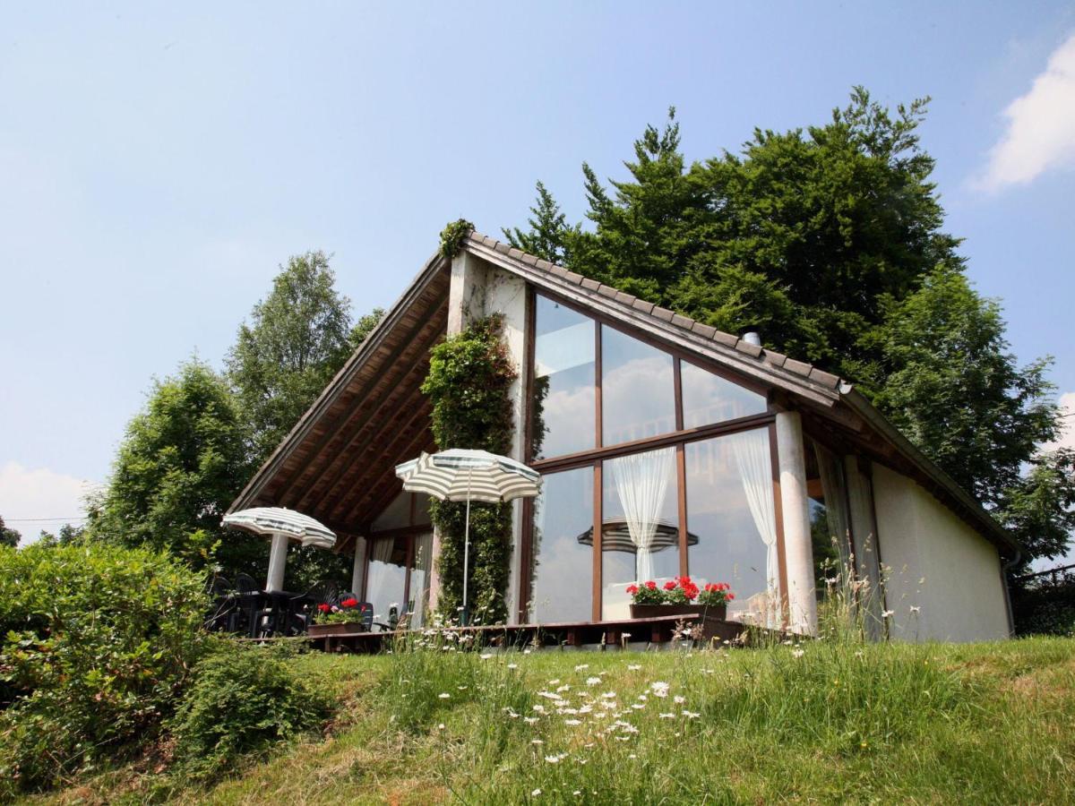 Beautiful Chalet Near The Forest In Malmedy Villa Luaran gambar