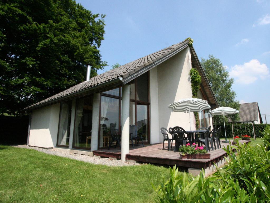 Beautiful Chalet Near The Forest In Malmedy Villa Luaran gambar